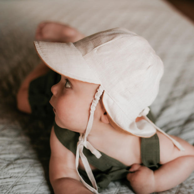 Bedhead 'Roamer' Baby Reversible Teddy Flap Sun Hat - Maize/Flax