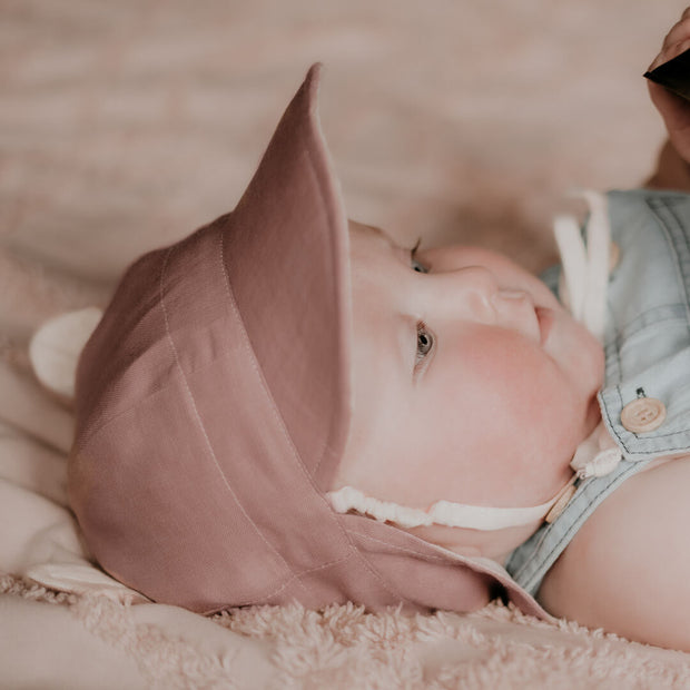 Bedhead 'Roamer' Baby Reversible Teddy Flap Sun Hat - Rosa/Flax
