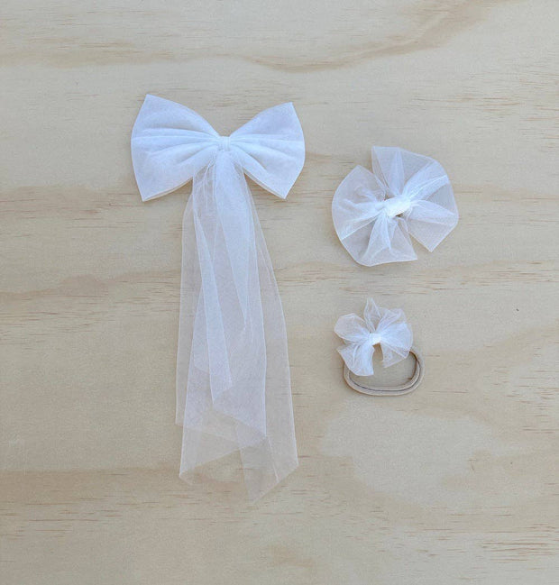 A Little Lacey Ivory Tulle Bow