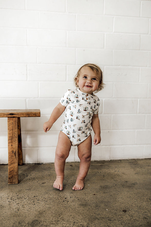 Snuggle Hunny Kids Short Sleeve Bodysuit Arizona